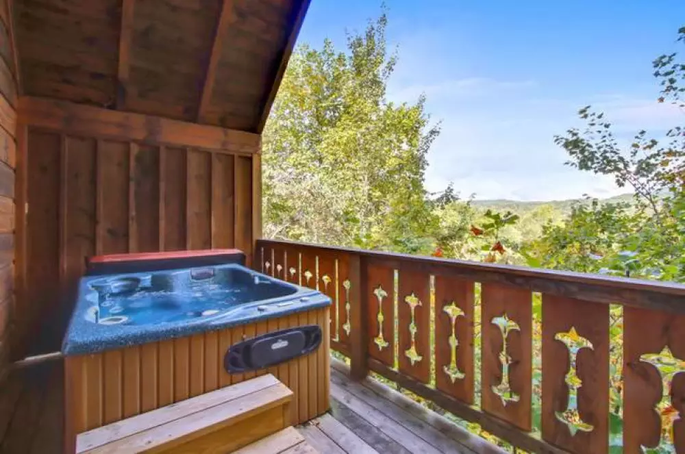 honeysuckle cabin in the smoky mountains with hot tub